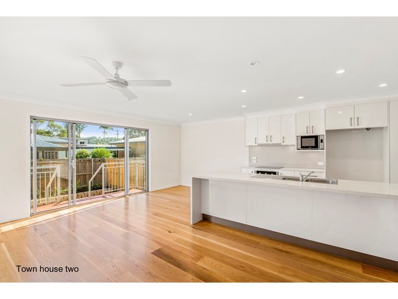 2/3 Wilpark Crescent, Currumbin Waters QLD 4223