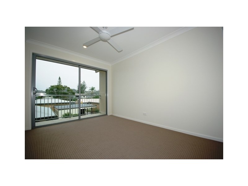 2/3 Wilpark Crescent, Currumbin Waters QLD 4223