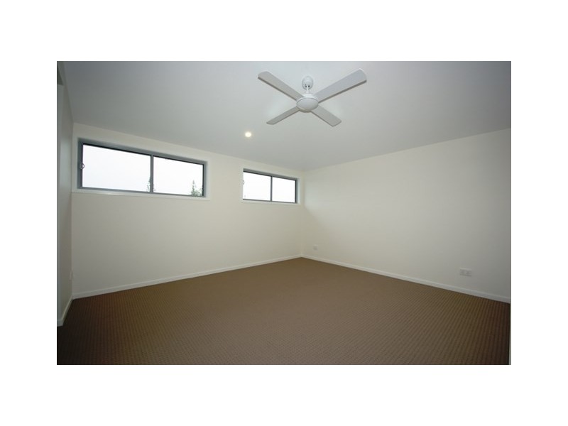 2/3 Wilpark Crescent, Currumbin Waters QLD 4223