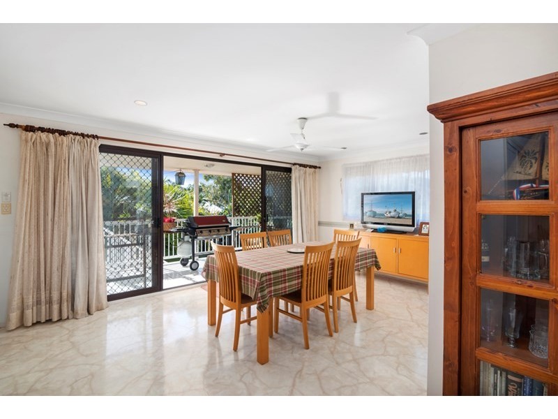 67 K P McGrath Drive, Elanora QLD 4221