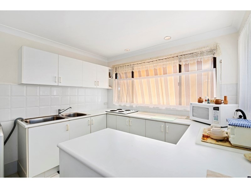 67 K P McGrath Drive, Elanora QLD 4221