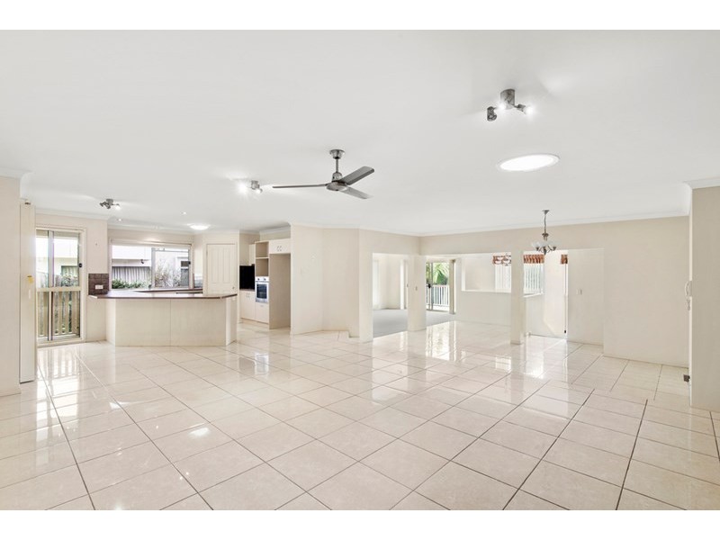 41 Sawtell Drive, Currumbin Waters QLD 4223