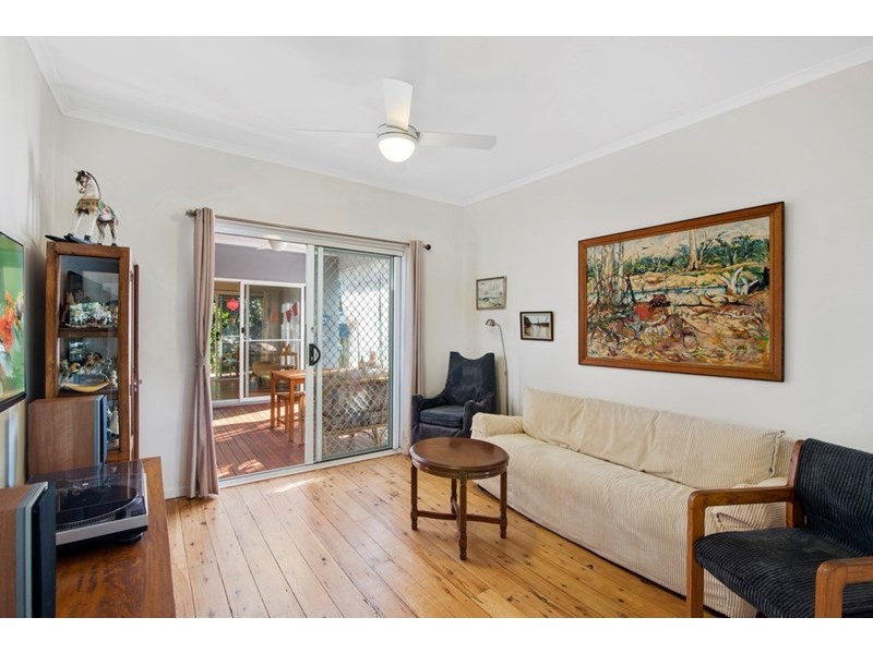 157 Laguna Avenue, Palm Beach QLD 4221