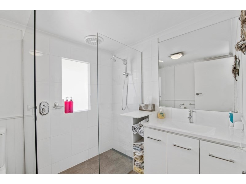 157 Laguna Avenue, Palm Beach QLD 4221