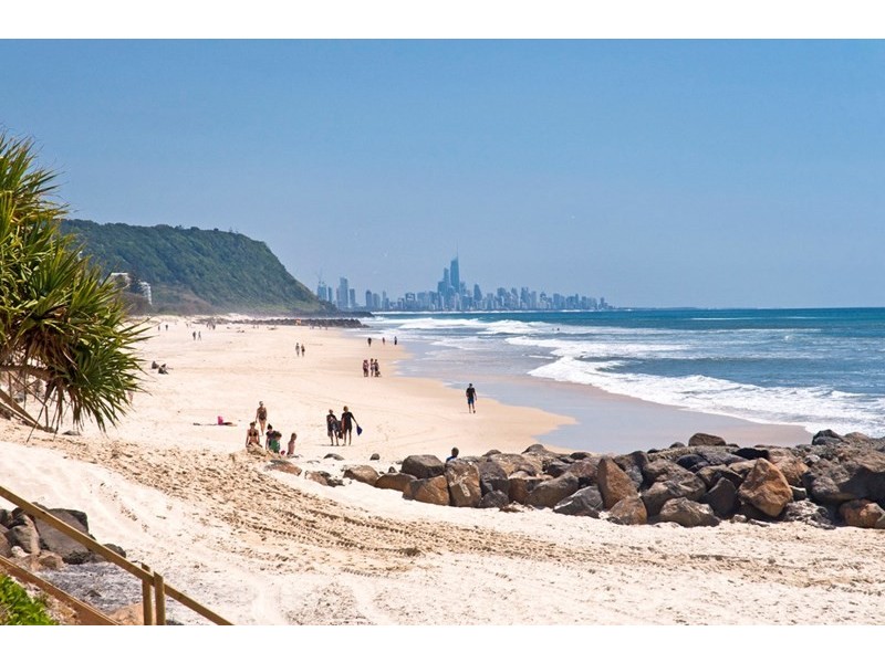 31 Twenty Third Avenue, Palm Beach QLD 4221