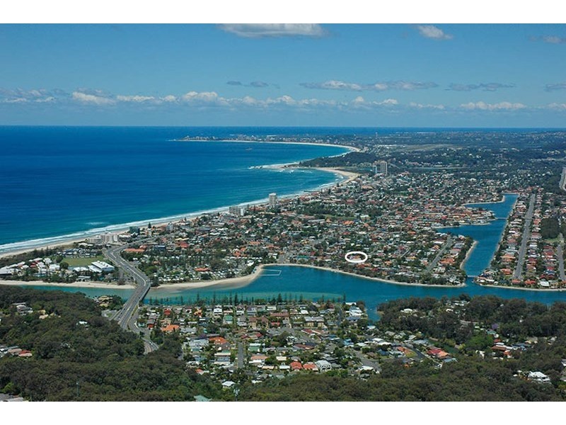 2/58 Tallebudgera Drive, Palm Beach QLD 4221