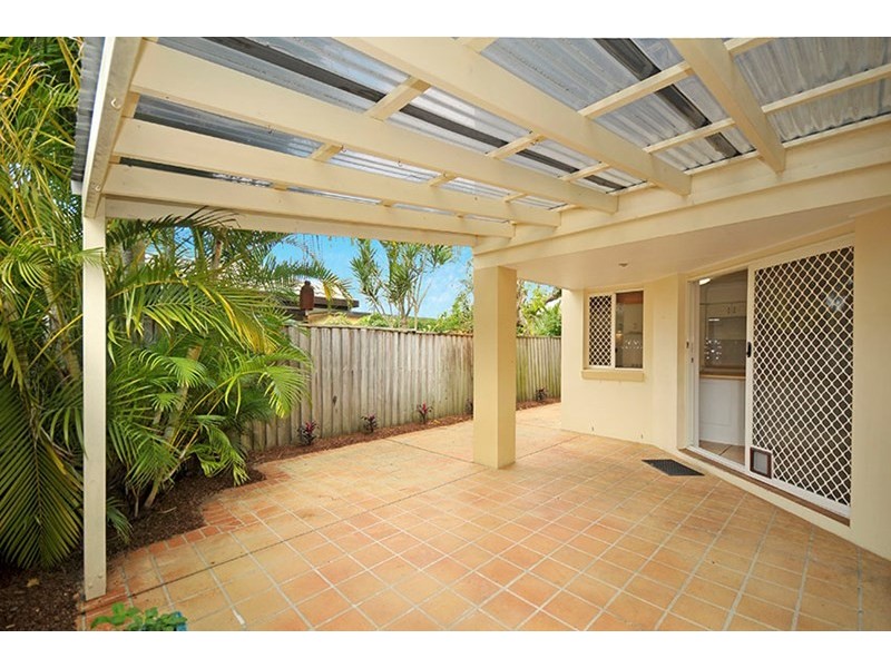 2/58 Tallebudgera Drive, Palm Beach QLD 4221