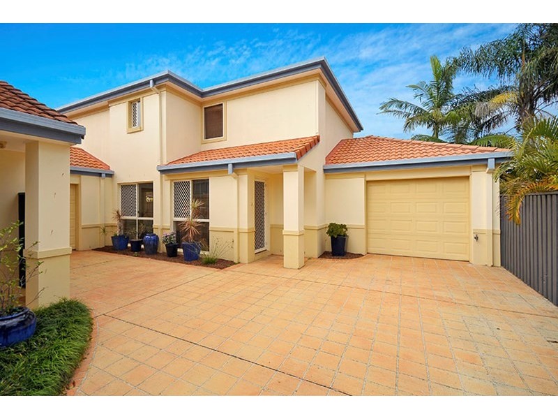 2/58 Tallebudgera Drive, Palm Beach QLD 4221