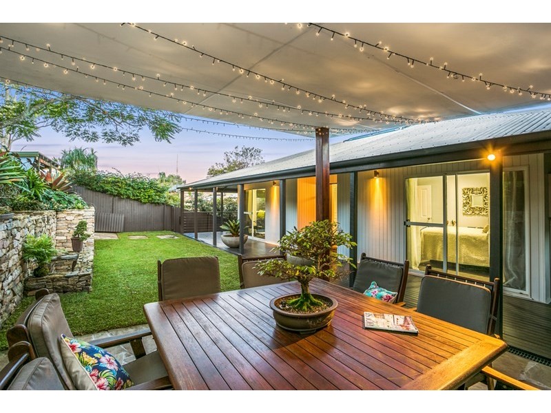 12 Larentia Street, Currumbin Waters QLD 4223