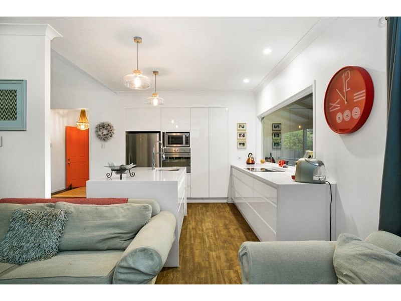 12 Larentia Street, Currumbin Waters QLD 4223