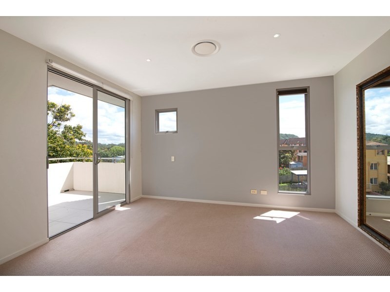 2/8 Twenty Seventh Avenue, Palm Beach QLD 4221