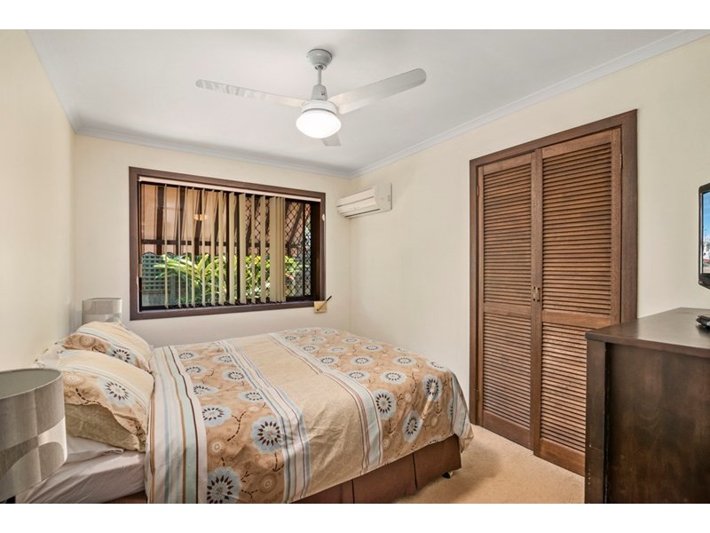 11 Mawarra Street, Palm Beach QLD 4221