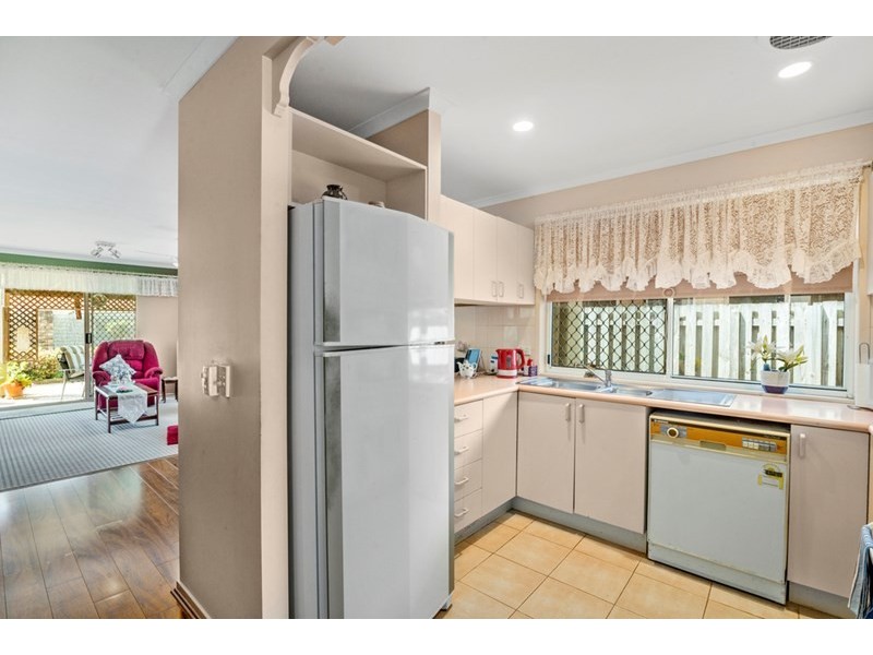 2/19 Oasis Crescent, Elanora QLD 4221