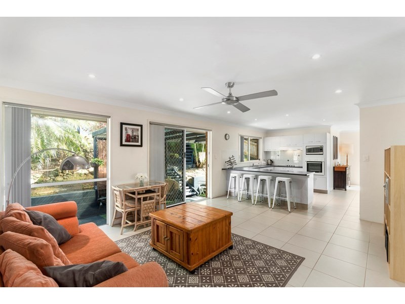 23 Kalamunda Close, Elanora QLD 4221