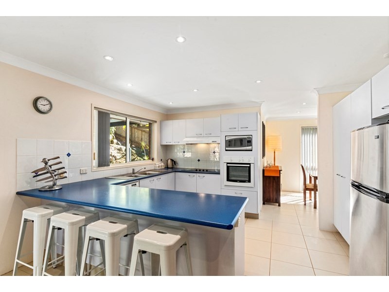 23 Kalamunda Close, Elanora QLD 4221