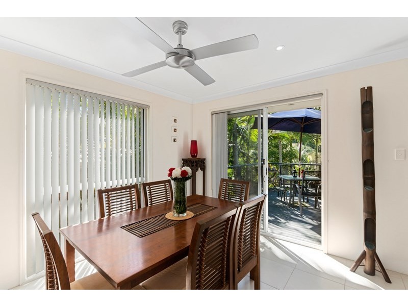 23 Kalamunda Close, Elanora QLD 4221