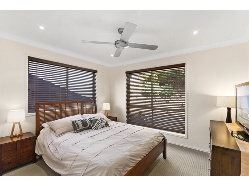 23 Kalamunda Close, Elanora QLD 4221