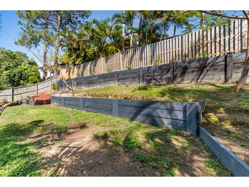 23 Kalamunda Close, Elanora QLD 4221