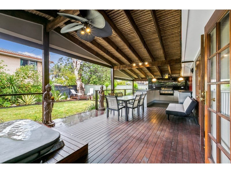 72 Tallebudgera Drive, Palm Beach QLD 4221