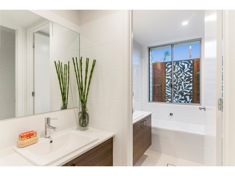 Lot 2/10 Murlong Crescent, Palm Beach QLD 4221