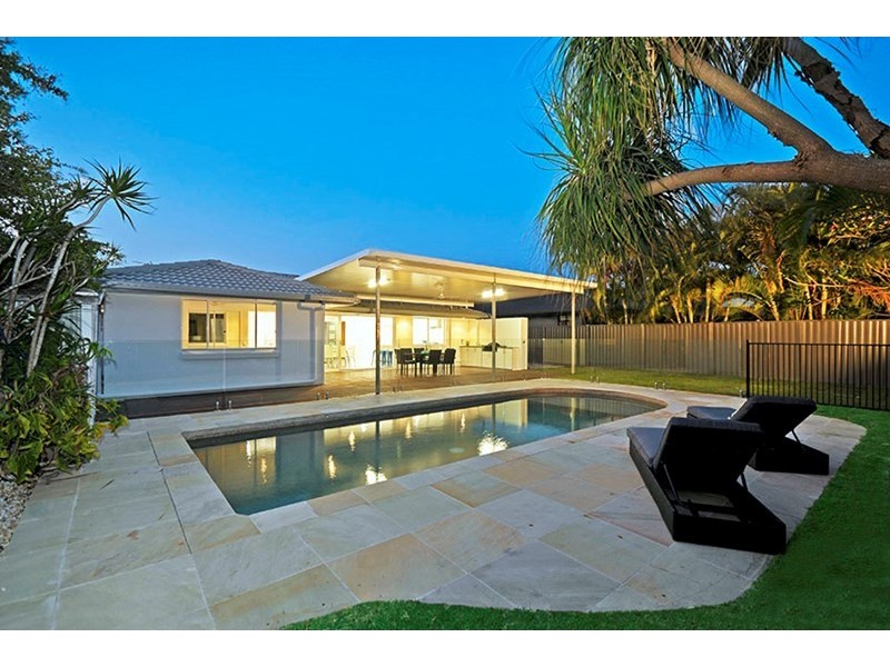 14 Satinwood Place, Palm Beach QLD 4221