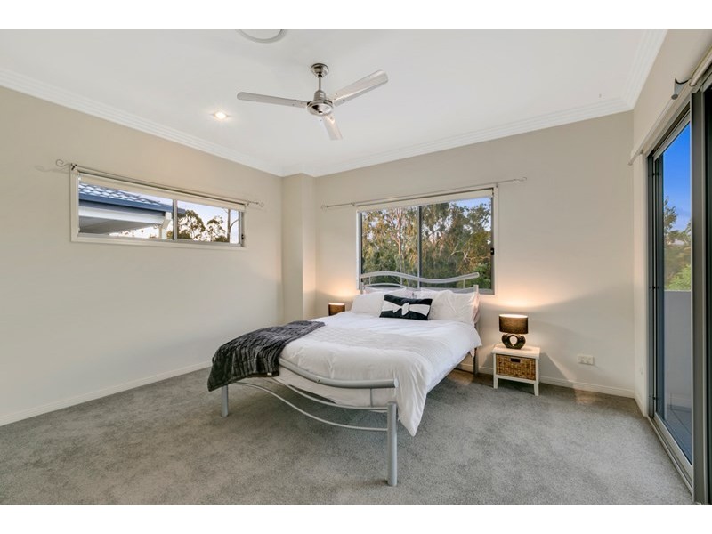 17 Royal Links Drive, Robina QLD 4226