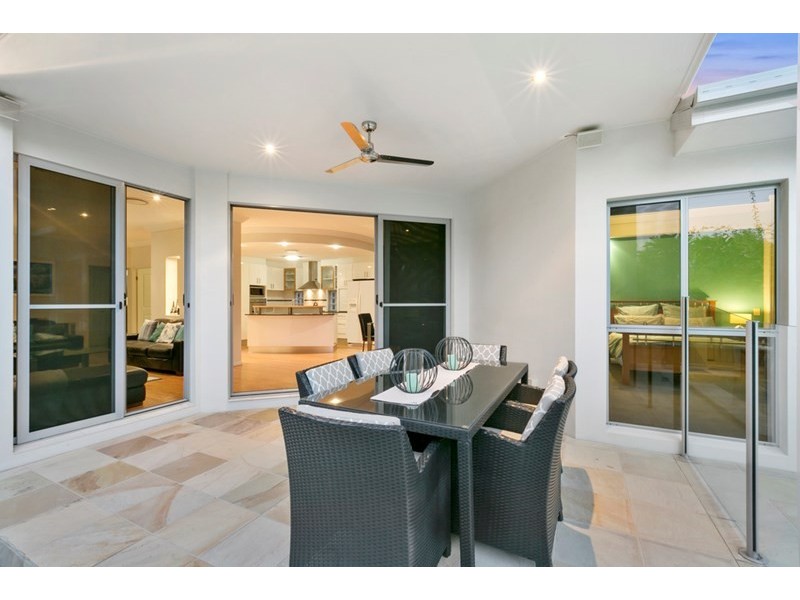 17 Royal Links Drive, Robina QLD 4226