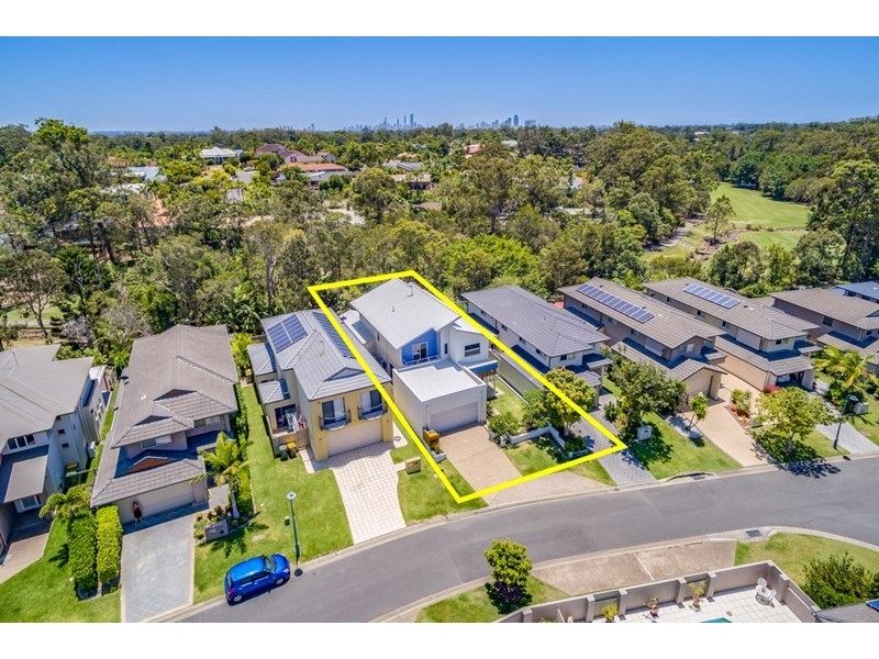 17 Royal Links Drive, Robina QLD 4226