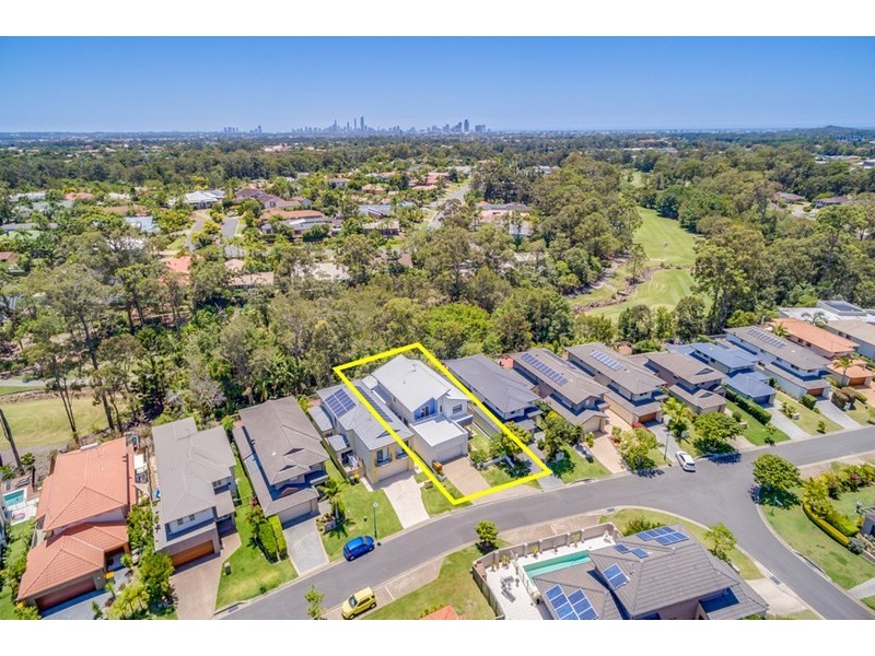 17 Royal Links Drive, Robina QLD 4226