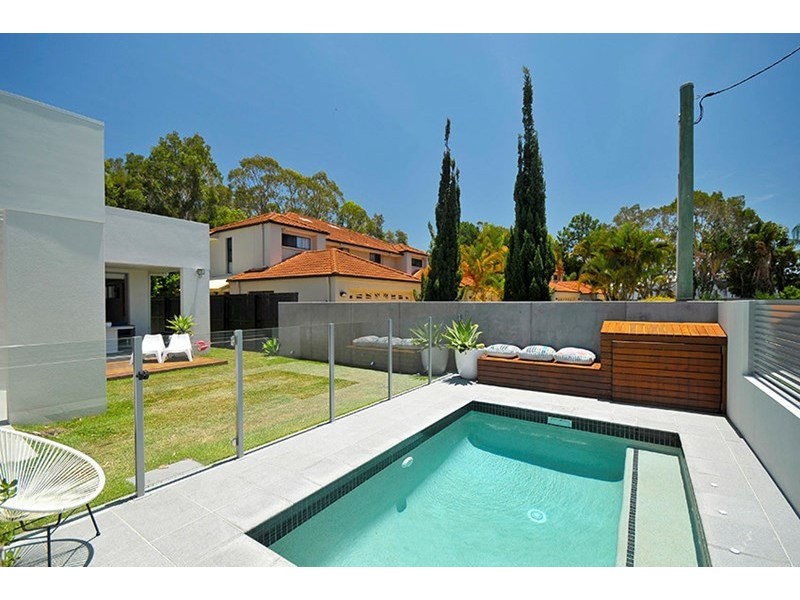 8 Cantala Avenue, Miami QLD 4220