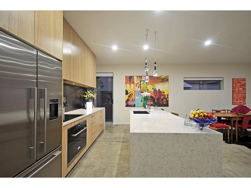 8 Cantala Avenue, Miami QLD 4220