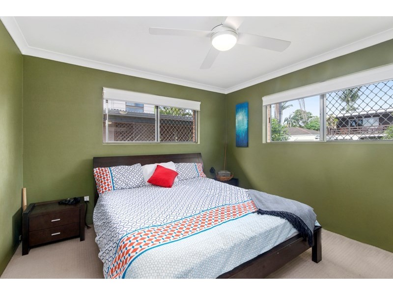 9 Flores Avenue, Palm Beach QLD 4221