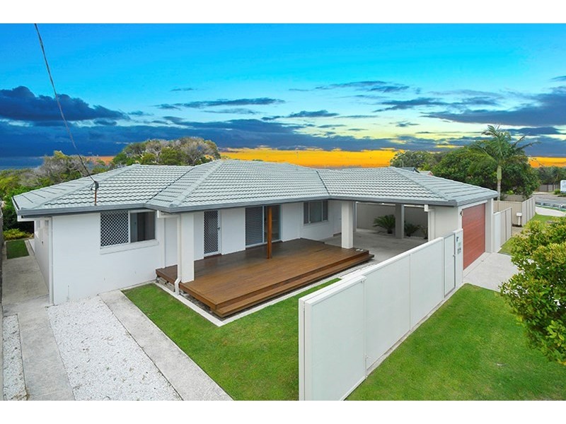 137 Mallawa Drive, Palm Beach QLD 4221