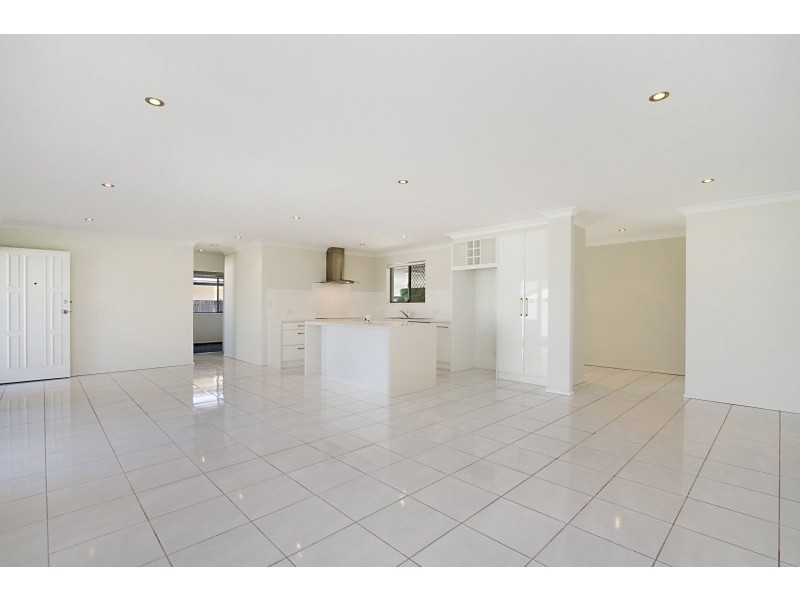 137 Mallawa Drive, Palm Beach QLD 4221