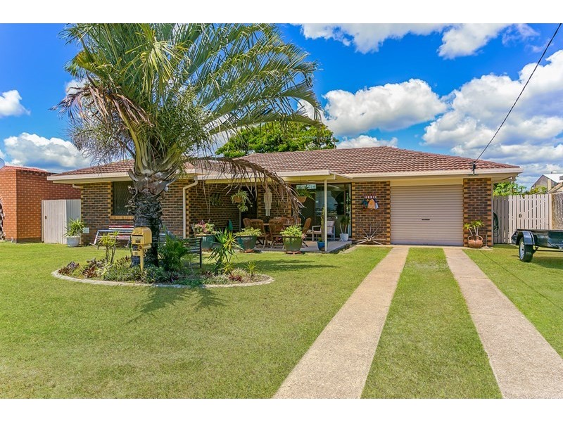 18 Mokera Avenue, Palm Beach QLD 4221