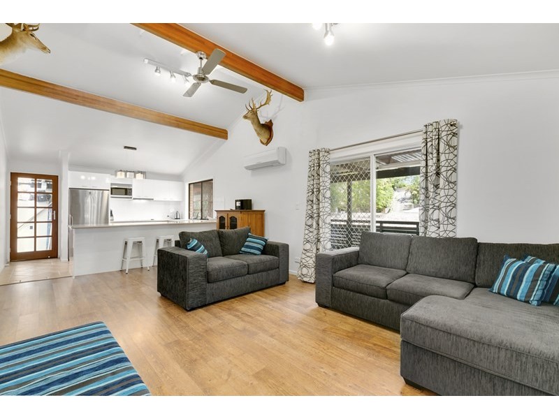 3/3 Daisy Street, Elanora QLD 4221