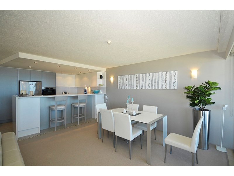 9H/828 Pacific Parade, Currumbin QLD 4223