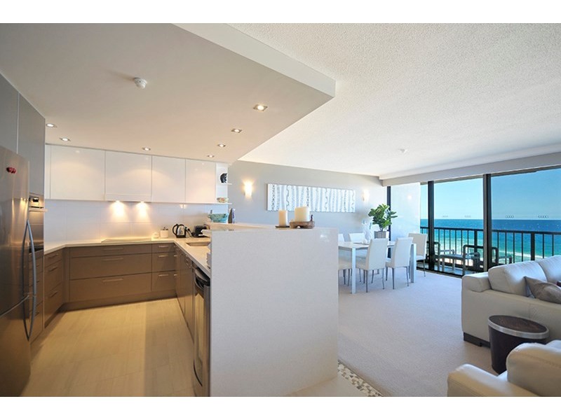 9H/828 Pacific Parade, Currumbin QLD 4223