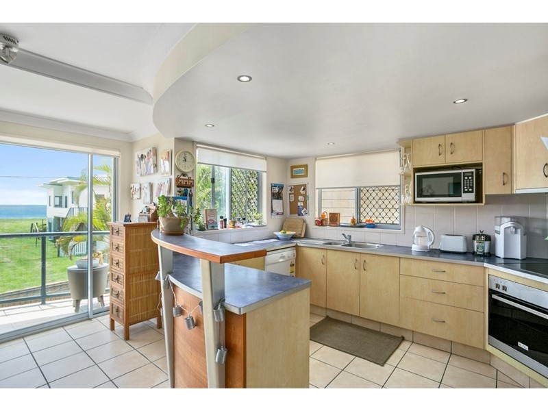 2/102 Jefferson Lane, Palm Beach QLD 4221