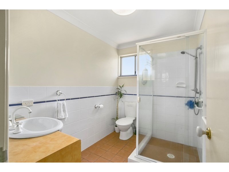2/102 Jefferson Lane, Palm Beach QLD 4221