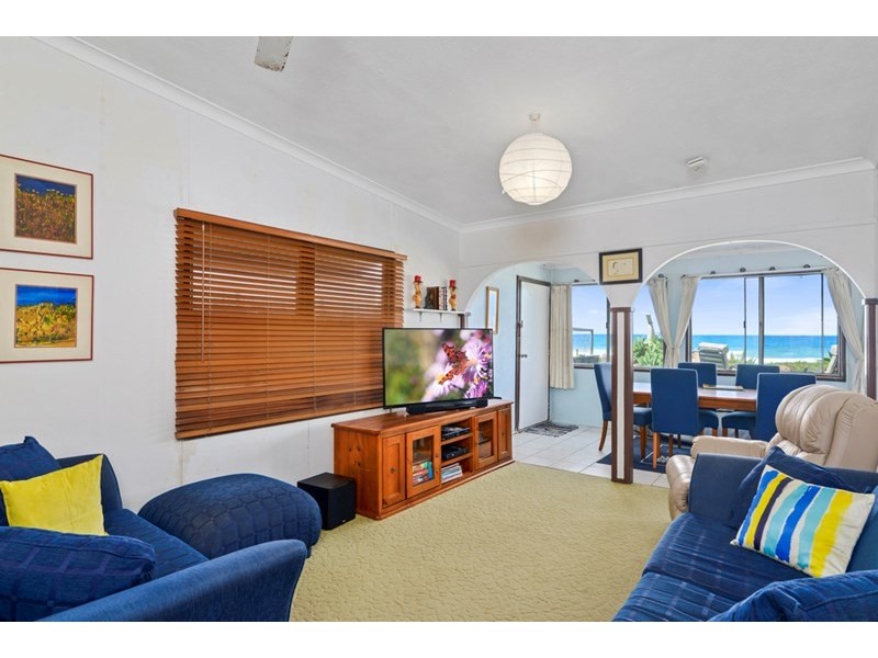 193 Jefferson Lane, Palm Beach QLD 4221