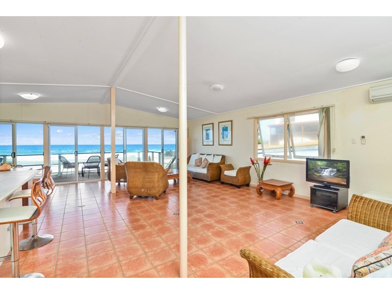 195 Jefferson Lane, Palm Beach QLD 4221