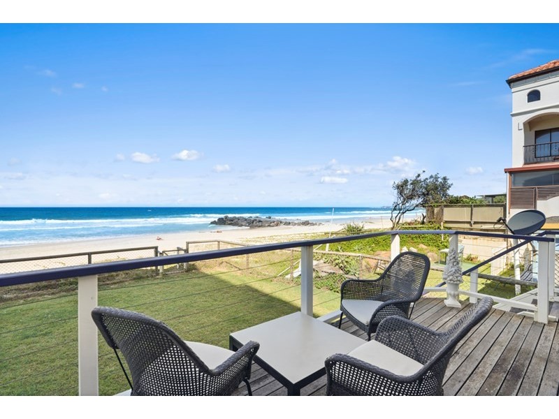 195 Jefferson Lane, Palm Beach QLD 4221