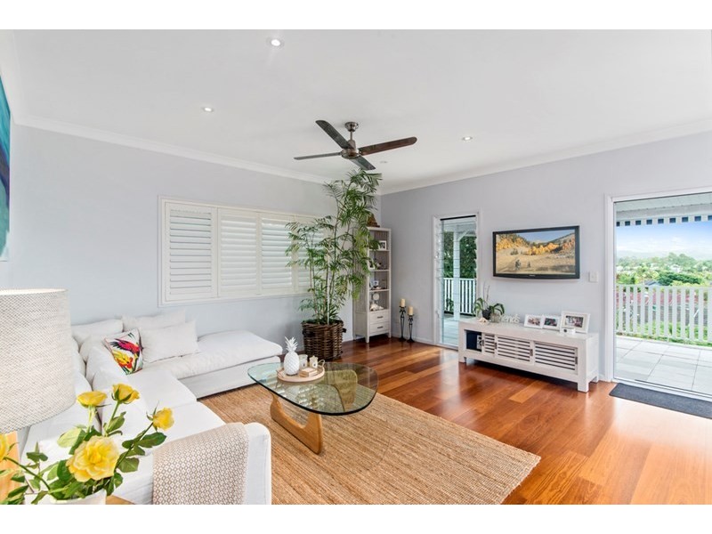 11 Banksiadale Court, Elanora QLD 4221