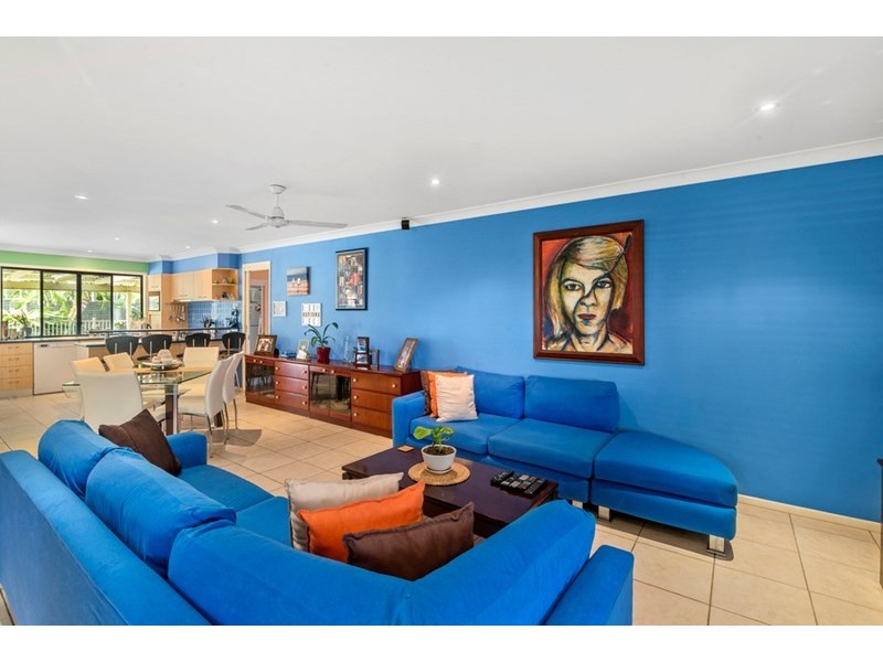 18 Kalang Street, Palm Beach QLD 4221