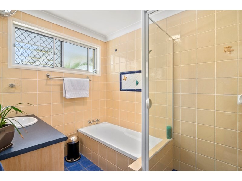 18 Kalang Street, Palm Beach QLD 4221