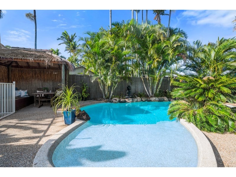 18 Kalang Street, Palm Beach QLD 4221