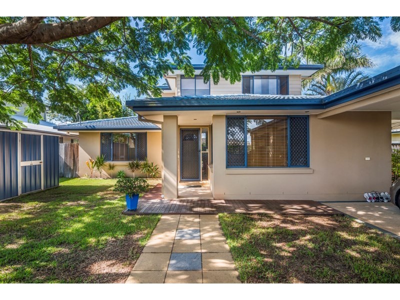 18 Kalang Street, Palm Beach QLD 4221