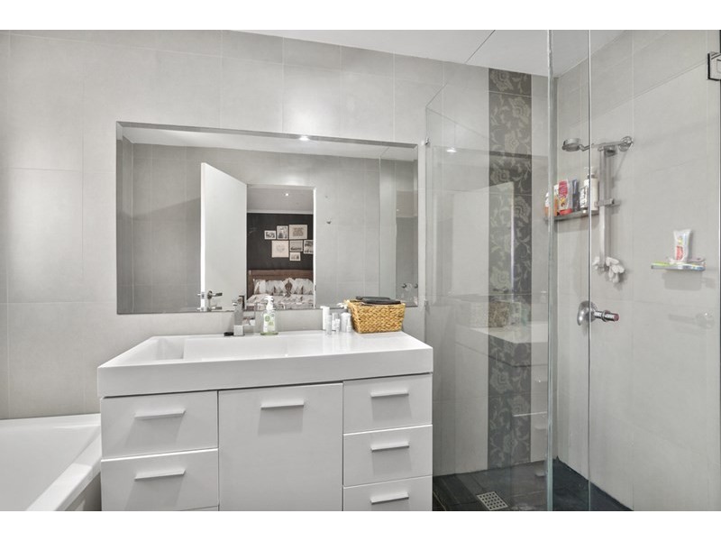 3/6 Pontoon Place, Varsity Lakes QLD 4227