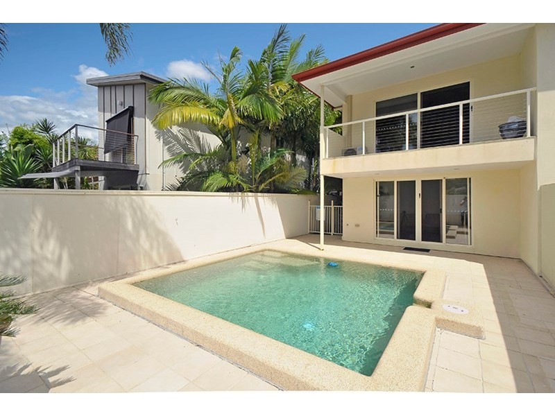 2/93 Laguna Avenue, Palm Beach QLD 4221